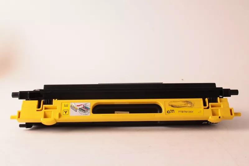 Toner FranceToner équivalent à BROTHER TN135Y (TN-135Y) - JAUNE - Format XL