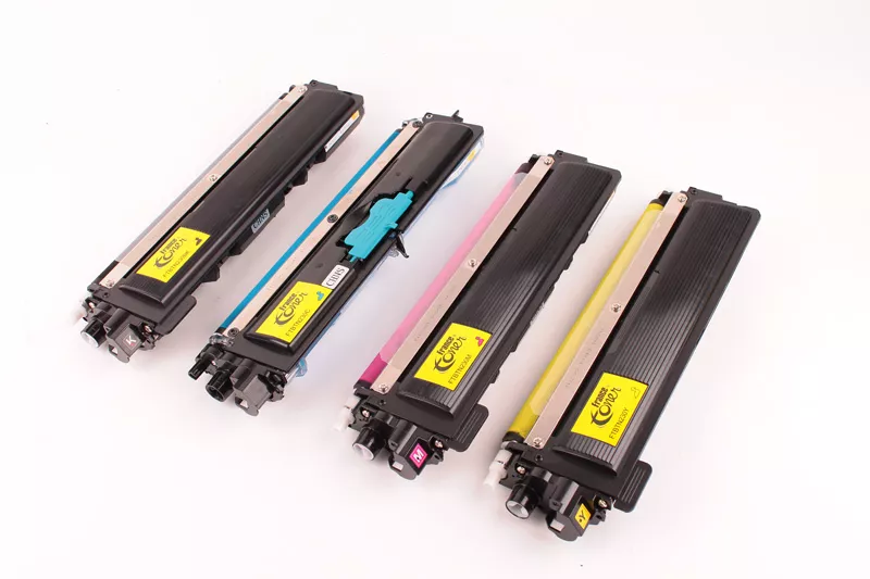 Pack de 4 toners FranceToner équivalent à BROTHER TN230_BKCMY (TN-230_BKCMY) - 4 COULEURS - Format Standard